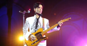Dengarkan ‘Batu’ Prince yang Sebelumnya Belum Dirilis dan Funky Selamanya
| beritakitanih Dengarkan 'Batu' Prince yang Sebelumnya Belum Dirilis dan Funky Selamanya
| beritakitanih