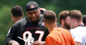 Dexter Lawrence melakukan lemparan pertama Reds; Tuan Redlegs memerankan ‘Dexy Seksi’
| beritakitanih Dexter Lawrence melakukan lemparan pertama Reds; Tuan Redlegs memerankan 'Dexy Seksi'
| beritakitanih