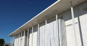 Di Kennedy Center, Perubahan Nama Diselubungi Ketidakpastian
| beritakitanih Di Kennedy Center, Perubahan Nama Diselubungi Ketidakpastian
| beritakitanih