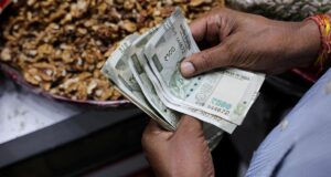 Di tengah ketidakpastian global, panel parlemen mempelajari perkembangan kondisi ekonomi di India
| beritakitanih Di tengah ketidakpastian global, panel parlemen mempelajari perkembangan kondisi ekonomi di India
| beritakitanih