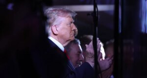 Donald Trump Dicemooh di Final NBA di New York City
| beritakitanih Donald Trump Dicemooh di Final NBA di New York City
| beritakitanih
