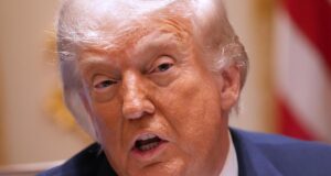 Donald Trump menolak anggapan bahwa Iran mengkhianati pesan kampanye ‘tidak ada perang baru’
| beritakitanih Donald Trump menolak anggapan bahwa Iran mengkhianati pesan kampanye 'tidak ada perang baru'
| beritakitanih