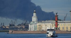 Drone Ukraina menyerang terminal minyak St. Petersburg menjelang kunjungan Putin
| beritakitanih Drone Ukraina menyerang terminal minyak St. Petersburg menjelang kunjungan Putin
| beritakitanih