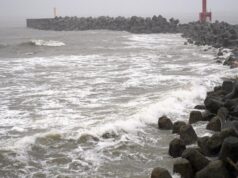 Dua badai tropis menghantam Jepang, menyebabkan banjir dan tanah longsor
| beritakitanih Dua badai tropis menghantam Jepang, menyebabkan banjir dan tanah longsor
| beritakitanih