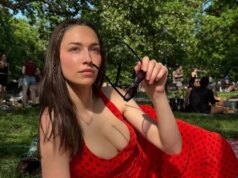 Elsie Hewitt Tampil Memukau dalam Gaun Balas Dendam Setelah Pete Davidson Berpisah
| beritakitanih Elsie Hewitt Tampil Memukau dalam Gaun Balas Dendam Setelah Pete Davidson Berpisah
| beritakitanih
