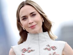 Emily Blunt Mengambil Salah Satu Warna Kuku Paling Musim Semi di Musim Panas—Lihat Fotonya
| beritakitanih Emily Blunt Mengambil Salah Satu Warna Kuku Paling Musim Semi di Musim Panas—Lihat Fotonya
| beritakitanih