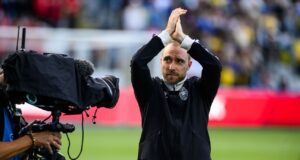 Eriksen diperkirakan akan keluar setelah pingsan
| beritakitanih Eriksen diperkirakan akan keluar setelah pingsan
| beritakitanih