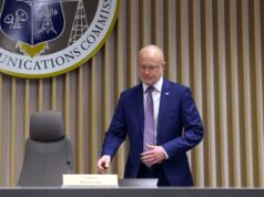 FCC dituduh menyembunyikan pesan Ketua Carr dengan DOGE dan Musk
| beritakitanih FCC dituduh menyembunyikan pesan Ketua Carr dengan DOGE dan Musk
| beritakitanih