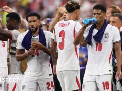 Fans mencemooh, para pemain beradaptasi – pandangan tentang hidrasi Piala Dunia terhenti
| beritakitanih Fans mencemooh, para pemain beradaptasi - pandangan tentang hidrasi Piala Dunia terhenti
| beritakitanih
