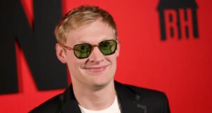 Film Ketiga Curry Barker, Konsep Horor Asli, Menuju ke Universal dan Blumhouse Atomic Monster
| beritakitanih Film Ketiga Curry Barker, Konsep Horor Asli, Menuju ke Universal dan Blumhouse Atomic Monster
| beritakitanih