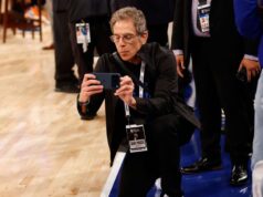 Final NBA Knicks berjalan, seperti yang diambil oleh Ben Stiller
| beritakitanih 👀 Final NBA Knicks berjalan, seperti yang diambil oleh Ben Stiller
| beritakitanih