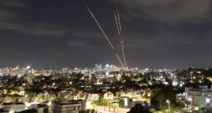 Gencatan Senjata 10 Hari Israel-Lebanon Dimulai Selasa Malam Setelah Pembicaraan Tingkat Tinggi di Washington
| beritakitanih Gencatan Senjata 10 Hari Israel-Lebanon Dimulai Selasa Malam Setelah Pembicaraan Tingkat Tinggi di Washington
| beritakitanih