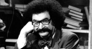 Gene Shalit, Kritikus Film Penuh Rambut dan Kata-Kata Pun, Meninggal di Usia 100 Tahun
| beritakitanih Gene Shalit, Kritikus Film Penuh Rambut dan Kata-Kata Pun, Meninggal di Usia 100 Tahun
| beritakitanih