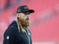 George Kittle mengatakan dia berlari dengan kecepatan 16 mph di rehabilitasinya
| beritakitanih George Kittle mengatakan dia berlari dengan kecepatan 16 mph di rehabilitasinya
| beritakitanih