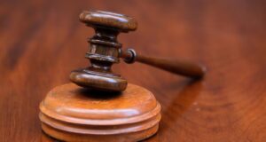 Hak terdakwa untuk bepergian ke luar negeri harus diimbangi dengan hak korban untuk mendapatkan persidangan yang cepat: Mahkamah Agung
| beritakitanih Hak terdakwa untuk bepergian ke luar negeri harus diimbangi dengan hak korban untuk mendapatkan persidangan yang cepat: Mahkamah Agung
| beritakitanih
