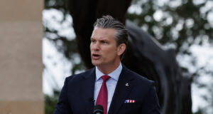 Hegseth Mengkritik Eropa Atas ‘Invasi’ Migrasi dalam Pidato D-Day
| beritakitanih Hegseth Mengkritik Eropa Atas 'Invasi' Migrasi dalam Pidato D-Day
| beritakitanih