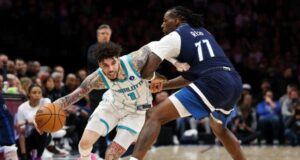 Hornets memperdagangkan LaMelo Ball ke Timberwolves untuk Naz Reid, draft pick, kata sumber AP
| beritakitanih Hornets memperdagangkan LaMelo Ball ke Timberwolves untuk Naz Reid, draft pick, kata sumber AP
| beritakitanih