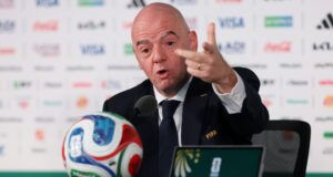 Infantino meminta orang-orang untuk ‘bersantai dan bersantai’ setelah wasit Somalia menolak masuknya AS
| beritakitanih Infantino meminta orang-orang untuk 'bersantai dan bersantai' setelah wasit Somalia menolak masuknya AS
| beritakitanih