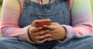 Inggris Sedang Mempertimbangkan Larangan Media Sosial untuk Anak-anak. Bagaimana Asalnya Sampai Disini?
| beritakitanih Inggris Sedang Mempertimbangkan Larangan Media Sosial untuk Anak-anak. Bagaimana Asalnya Sampai Disini?
| beritakitanih