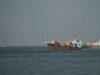 Iran memperingatkan kapal-kapal agar tidak melewati rute Hormuz yang dipilihnya
| beritakitanih Iran memperingatkan kapal-kapal agar tidak melewati rute Hormuz yang dipilihnya
| beritakitanih