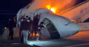 Jet Pribadi Jatuh di Texas, Menewaskan 1 Orang
| beritakitanih Jet Pribadi Jatuh di Texas, Menewaskan 1 Orang
| beritakitanih