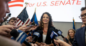 Julia Letlow, Diangkat oleh Trump, Memenangkan Pemilihan Senat Partai Republik di Louisiana
| beritakitanih Julia Letlow, Diangkat oleh Trump, Memenangkan Pemilihan Senat Partai Republik di Louisiana
| beritakitanih