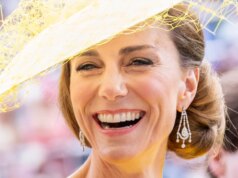 Jumbo Cinnamon Roll Chignon Kate Middleton Sangat Elegan — Lihat Foto
| beritakitanih Jumbo Cinnamon Roll Chignon Kate Middleton Sangat Elegan — Lihat Foto
| beritakitanih