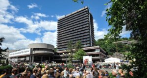 Karlovy Vary’s Double Anniversary: Meet the Program Team Behind the Czech Film Fest’s 60th Edition | beritakitanih Karlovy Vary’s Double Anniversary: Meet the Program Team Behind the Czech Film Fest’s 60th Edition | beritakitanih
