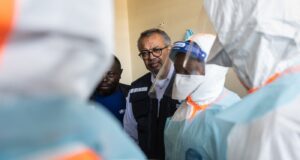 Kasus Ebola yang terkonfirmasi di Kongo mencapai 282 kasus sementara para penyintas menggambarkan kesembuhan mereka
| beritakitanih Kasus Ebola yang terkonfirmasi di Kongo mencapai 282 kasus sementara para penyintas menggambarkan kesembuhan mereka
| beritakitanih