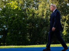Kesepakatan Nuklir Obama Membayangi Negosiasi Trump dengan Iran
| beritakitanih Kesepakatan Nuklir Obama Membayangi Negosiasi Trump dengan Iran
| beritakitanih