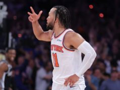 Knicks melakukan comeback bersejarah, di ambang gelar
| beritakitanih Knicks melakukan comeback bersejarah, di ambang gelar
| beritakitanih