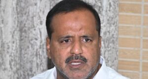 Komando tertinggi Kongres sejauh ini belum meminta untuk bergabung dengan Kabinet baru: Ketua Karnataka UT Khader
| beritakitanih Komando tertinggi Kongres sejauh ini belum meminta untuk bergabung dengan Kabinet baru: Ketua Karnataka UT Khader
| beritakitanih