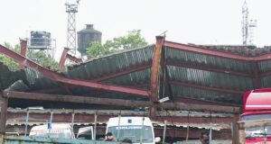 Korban tewas akibat runtuhnya gudang di Kolkata meningkat menjadi 16 orang
| beritakitanih Korban tewas akibat runtuhnya gudang di Kolkata meningkat menjadi 16 orang
| beritakitanih