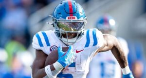 Lacy, Toney, Moore memimpin sampul EA Sports CFB 27
| beritakitanih Lacy, Toney, Moore memimpin sampul EA Sports CFB 27
| beritakitanih