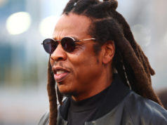 Lagu Bonus ‘4:44’ Jay-Z Akhirnya Tersedia di Semua Layanan Streaming”.
| beritakitanih Lagu Bonus '4:44' Jay-Z Akhirnya Tersedia di Semua Layanan Streaming".
| beritakitanih