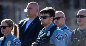 Laporan: Minneapolis menyalahgunakan pelatihan polisi
| beritakitanih Laporan: Minneapolis menyalahgunakan pelatihan polisi
| beritakitanih