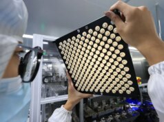 Lensa kontak yang dapat menyembuhkan sendiri memperbaiki goresan hanya dengan satu jam paparan sinar UV
| beritakitanih Lensa kontak yang dapat menyembuhkan sendiri memperbaiki goresan hanya dengan satu jam paparan sinar UV
| beritakitanih