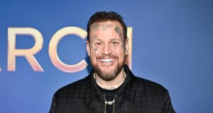 Lihat Apa Kata Jelly Roll Dari Panggung Tentang Perceraiannya Dari Bunnie XO: ‘Ini Satu-Satunya Saat Saya Akan Berbicara Tentang Ini’
| beritakitanih Lihat Apa Kata Jelly Roll Dari Panggung Tentang Perceraiannya Dari Bunnie XO: 'Ini Satu-Satunya Saat Saya Akan Berbicara Tentang Ini'
| beritakitanih