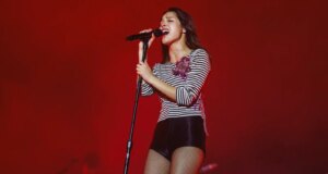 Lihat Olivia Rodrigo Bersatu Kembali Dengan Robert Smith dari Cure untuk Lagu Baru ‘What’s Wrong With Me’
| beritakitanih Lihat Olivia Rodrigo Bersatu Kembali Dengan Robert Smith dari Cure untuk Lagu Baru 'What's Wrong With Me'
| beritakitanih