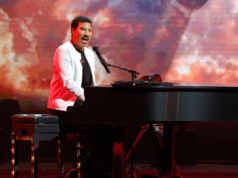 Lionel Richie Memotong Minnesota Setelah Jatuh Sakit Di Panggung
| beritakitanih Lionel Richie Memotong Minnesota Setelah Jatuh Sakit Di Panggung
| beritakitanih