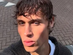 “Love Island UK” Menghapus Bom Setelah Dugaan Insiden Penikaman 2019
| beritakitanih "Love Island UK" Menghapus Bom Setelah Dugaan Insiden Penikaman 2019
| beritakitanih