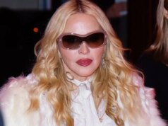 Madonna Mengubah Times Square Menjadi Lantai Dansa dan Mengingatkan Semua Orang Siapa ‘Ibu’ Pop
| beritakitanih Madonna Mengubah Times Square Menjadi Lantai Dansa dan Mengingatkan Semua Orang Siapa 'Ibu' Pop
| beritakitanih