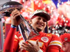 Mahomes menandatangani kontrak Chiefs senilai $500 juta yang memecahkan rekor
| beritakitanih Mahomes menandatangani kontrak Chiefs senilai $500 juta yang memecahkan rekor
| beritakitanih