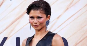 Manikur Kulit Cair Zendaya Sangat Keren—Lihat Foto
| beritakitanih Manikur Kulit Cair Zendaya Sangat Keren—Lihat Foto
| beritakitanih