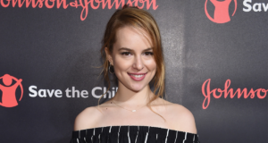 Mantan Bintang Disney Bridgit Mendler Meluncurkan EP Kejutan
| beritakitanih Mantan Bintang Disney Bridgit Mendler Meluncurkan EP Kejutan
| beritakitanih