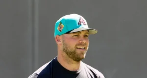 Mantan bintang Brewers Corbin Burnes mengalami ‘kemunduran besar’ selama rehabilitasi
| beritakitanih Mantan bintang Brewers Corbin Burnes mengalami 'kemunduran besar' selama rehabilitasi
| beritakitanih