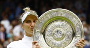 Mantan juara Wimbledon Vondrousova dijatuhi larangan empat tahun karena menolak tes anti-doping
| beritakitanih Mantan juara Wimbledon Vondrousova dijatuhi larangan empat tahun karena menolak tes anti-doping
| beritakitanih