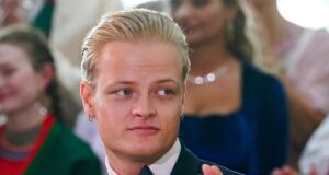 Marius Borg Høiby, putra Putri Mahkota Norwegia, dijatuhi hukuman empat tahun karena pemerkosaan
| beritakitanih Marius Borg Høiby, putra Putri Mahkota Norwegia, dijatuhi hukuman empat tahun karena pemerkosaan
| beritakitanih