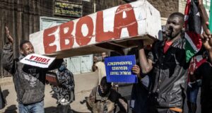 Mengapa ada perdebatan mengenai pusat karantina baru bagi warga Amerika yang berisiko terkena Ebola
| beritakitanih Mengapa ada perdebatan mengenai pusat karantina baru bagi warga Amerika yang berisiko terkena Ebola
| beritakitanih