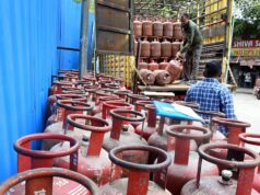 Mengapa para pemimpin BJP tidak turun ke jalan dengan membawa tabung sebagai bentuk protes sekarang: Kongres sedang menyelidiki kenaikan harga LPG
| beritakitanih Mengapa para pemimpin BJP tidak turun ke jalan dengan membawa tabung sebagai bentuk protes sekarang: Kongres sedang menyelidiki kenaikan harga LPG
| beritakitanih